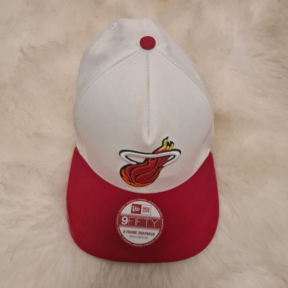 2 caps - Picture 2 of 5